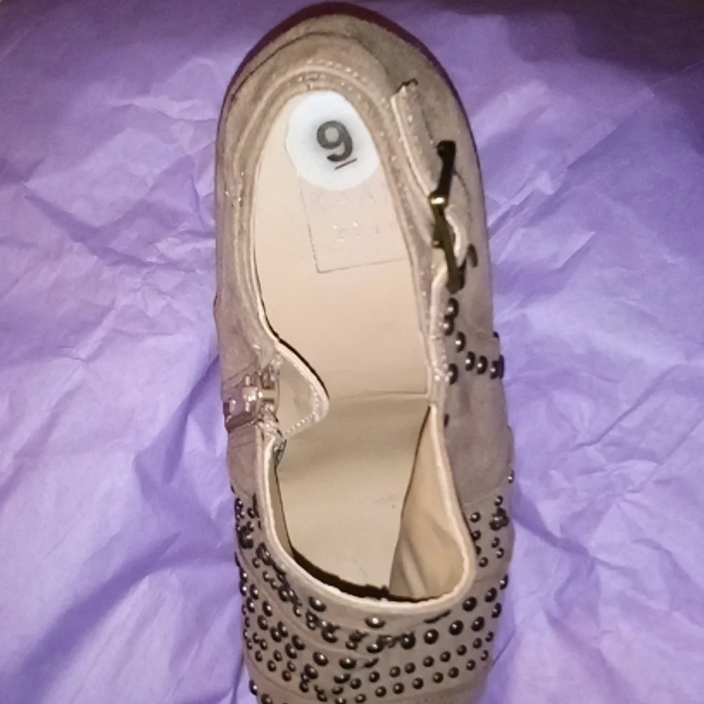 Kaari Blue Studded Heeled Boots Size 9